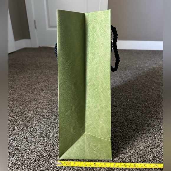 Mint Condition Gucci Gift Bag - Picture 6 of 6